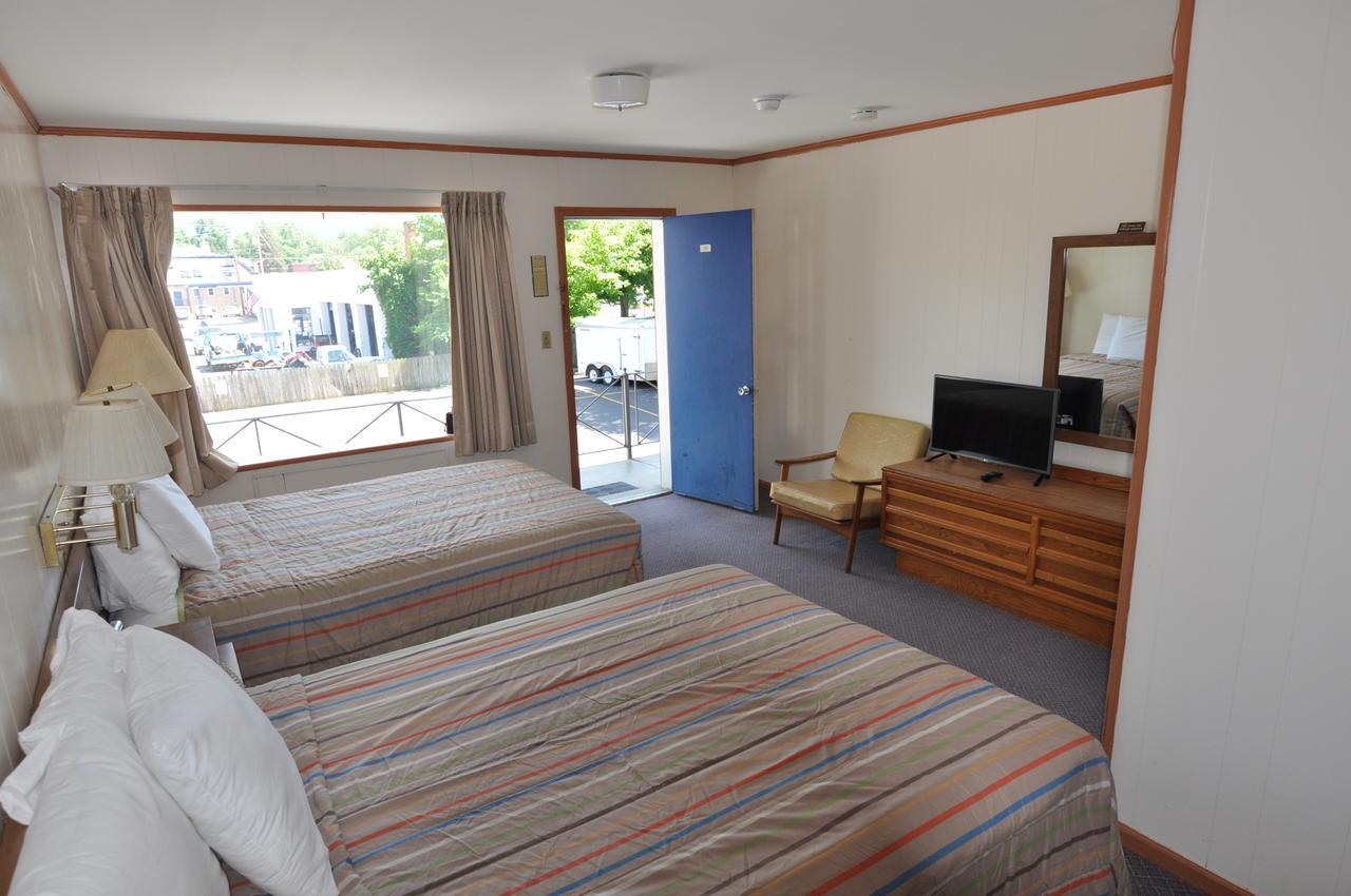 Budget Inn Near Westrock Covington Luaran gambar
